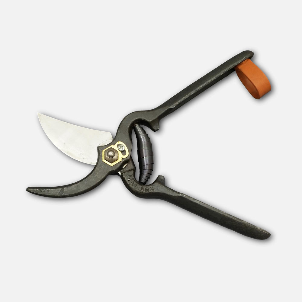 Garden shears wooden handle